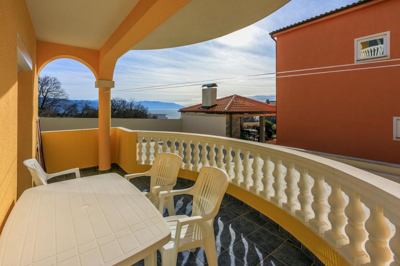 Apartmani Kulas Novi Vinodolski Bagian luar foto