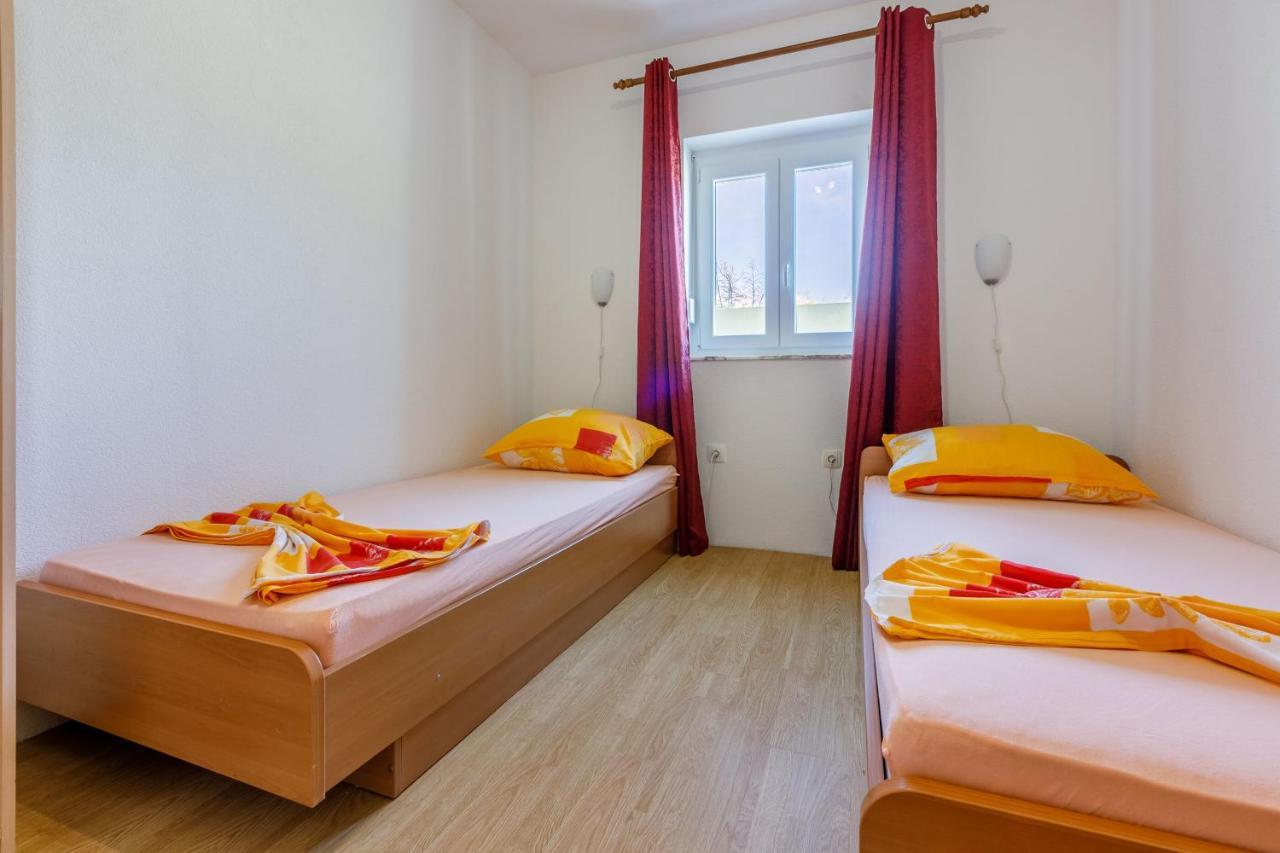 Apartmani Kulas Novi Vinodolski Bagian luar foto